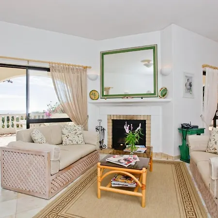 Βίλα Casa Dos Cardos *